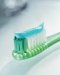 paste-za-zube-sa-fluoridima-i-prevencija-karijesa