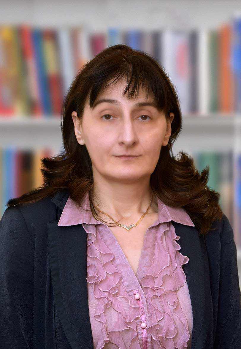 Dr Ivana Petrović, Dr