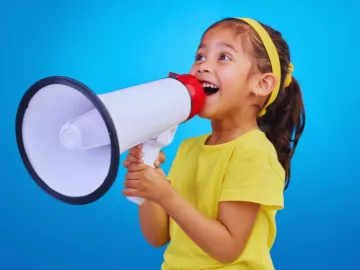 „Ako dete ne izgovara reč pravilno ili se ne služi dobro gramatikom, nije potrebno da ga ispravljate“