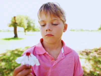 Krvarenje iz nosa ili epistaksa  je prilično čest zdravstveni problem kod dece i najčešće prolazi spontano.