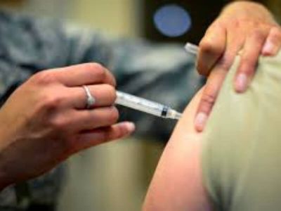 Jedna ili dve doze vakcine protiv gripa H1N1 Evropska medicinska agencija izrazila je rezervu povodom stava Vlada velikog broja evropskih zemalja da je jedna doza vakcine protiv svinjskog gripa dovoljna za većinu stanovnika.