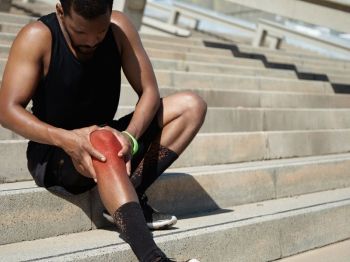 Iščašenje čašice kolena: Znaci, simptomi i lečenje