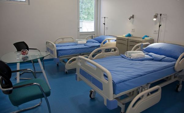 Sirius Medical bolnički kreveti u sobi