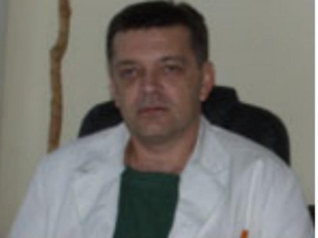 Prof. dr Dragan Krasić, Stomatolog (maksilofacijalna hirurgija)