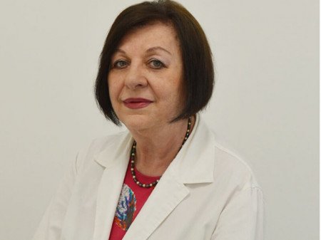Prof. dr sci. med. Sonja Vesić, Specijalista dermatovenerologije