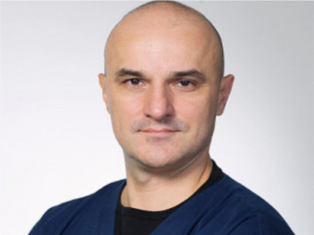 Spec. dr med. Branislav Trifunović - Specijalista dečije, plastične i rekonstruktivne hirurgije