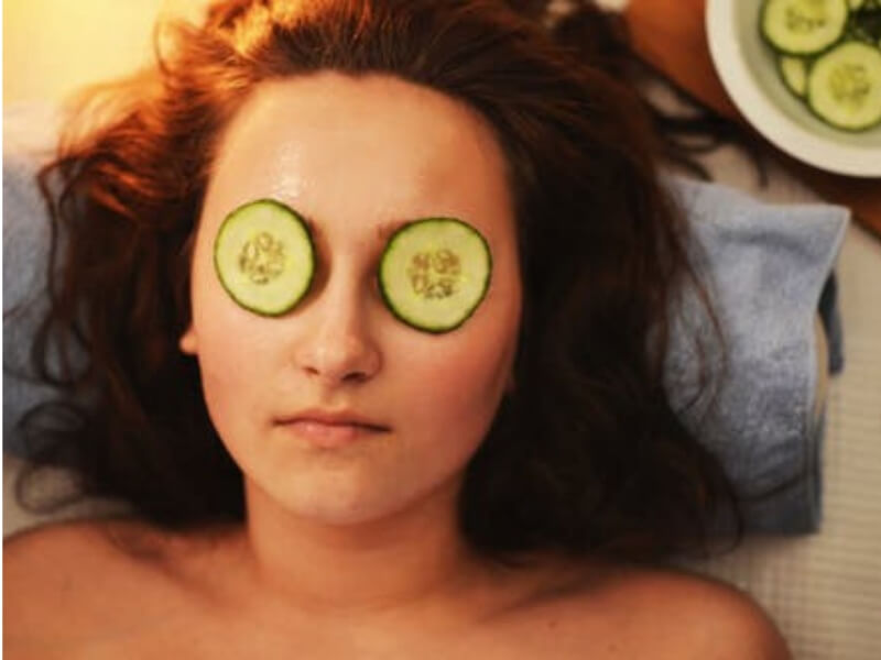 Pilates face lifting Ukoliko Vam se pojavio podbradak, to se može rešiti lakim vežbama za lice. Učvrstite mišiće svog lica bez odlaska plastičnom hirurgu.