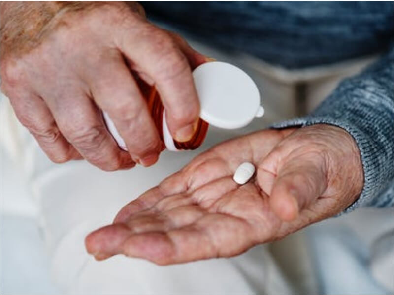 Rekurentni nesupurativni panikulitis Rekurentni nesupurativni panikulitis (syndroma Pfeifer - Weber - Chistian) je bolest nepoznate etiologije udružena sa opštim simptomima. Bolest je retka, a najčešće obolevaju žene između 30. i 60. godine života.
