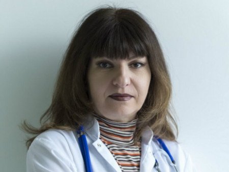 Dr Violeta Grozdanović, Specijalista interne medicine, gastroenterohepatolog