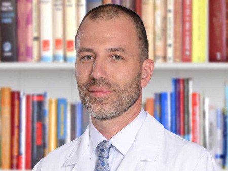 Prim. dr sci. med. Ivan Bojović, Specijalista ginekologije i akušerstva