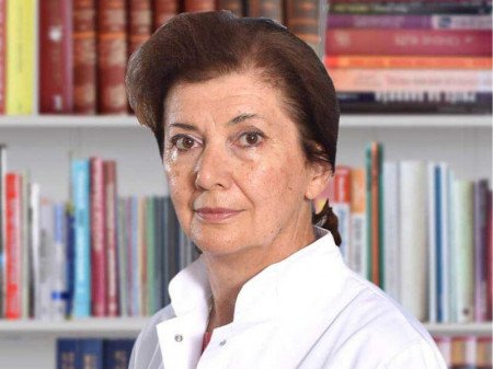 Prof. dr Nevena Sečen, Specijalista pneumoftiziologije