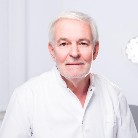 Spec. dr med. Duško Kalezić - Specijalista opšte hirurgije