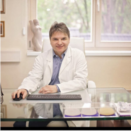 Spec. dr med. Igor Smiljanić - Specijalista plastične i rekonstruktivne hirurgije