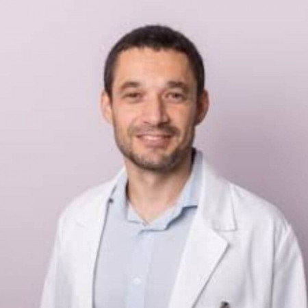 Dr Vladimir Suvajac, Specijalista oftalmologije