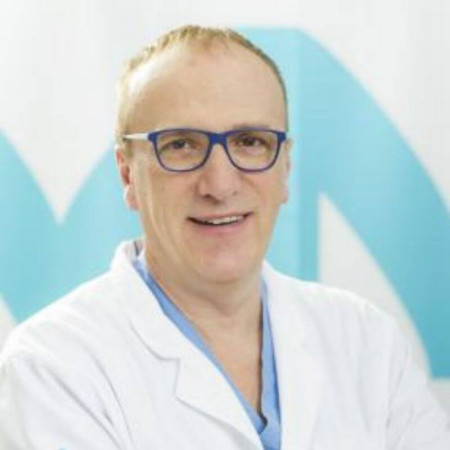 Dr Zoran Tomić, Specijalista oftalmolog