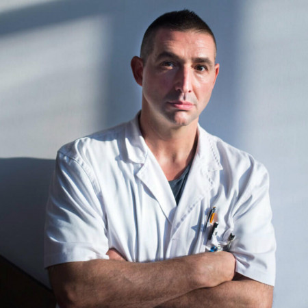 Dr Oliver Dulić, Specijalista ortopedske hirurgije i traumatologije