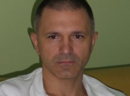 Dr Nikola Dolovac, Hirurg onkolog