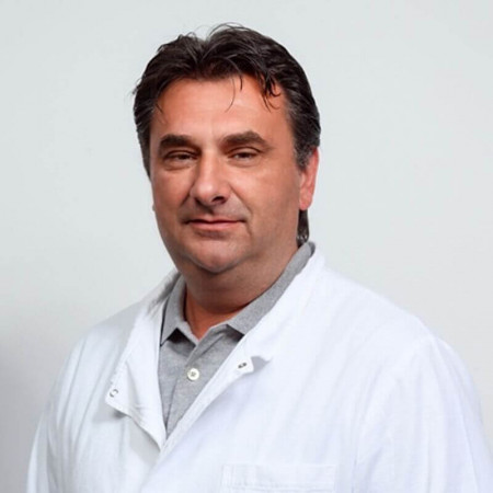 Ass. dr sci. med. Andrija Antić, Specijalista opšte hirurgije