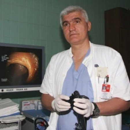 Prof. dr Dino Tarabar, Specijalista interne medicine, gastroenerolog
