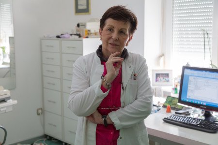 Dr mr sci. med. Snežana Babić, Specijalista oftalmologije i strabologije