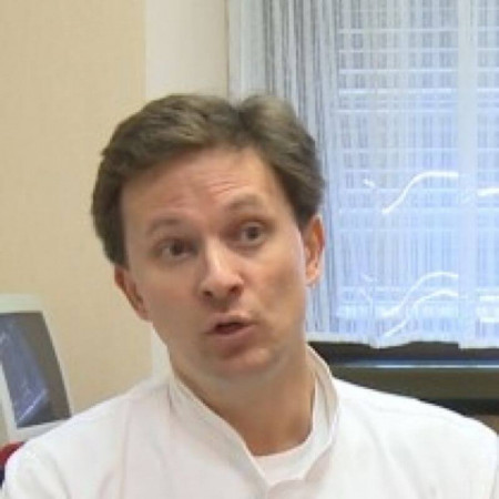 Prim. dr sci. med. Miroslav Ž Dinić - Specijalista interne medicine i dermatovenerolog