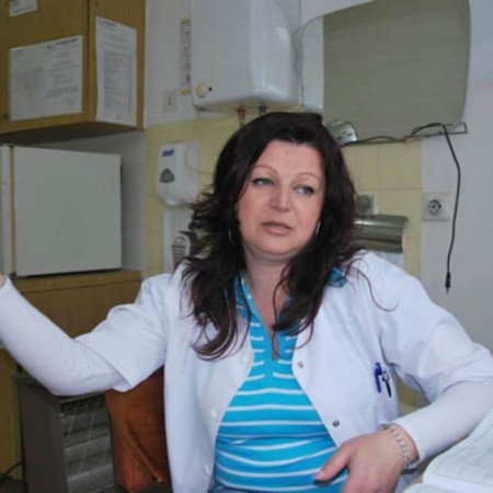 Prim. dr sci. med. Jasmina Mladenović, Specijalista onkologije