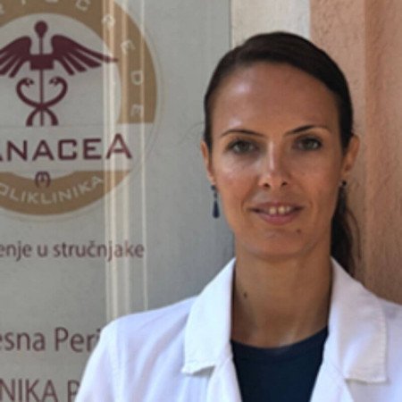 Dr sci. med. Ivana Blažić, Specijalista radiologije i onkologije
