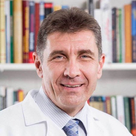 Doc. dr Vladimir Dugalić, Specijalista opšte hirurgije