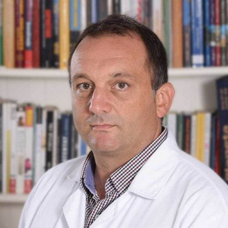 Dr sci. med. Aleksandar Ristanović, Specijalista grudne hirurgije