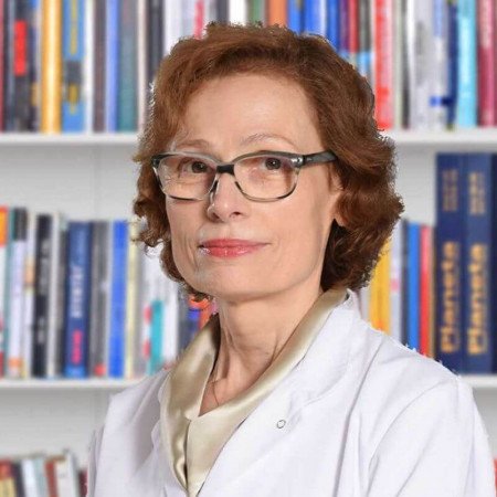 Prof. dr sci. med. Mirjana Nagulić, Specijalista neurohirurgije