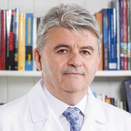 Prof. dr sci. med. Dušan Stefanović, Specijalista interne medicine, reumatolog