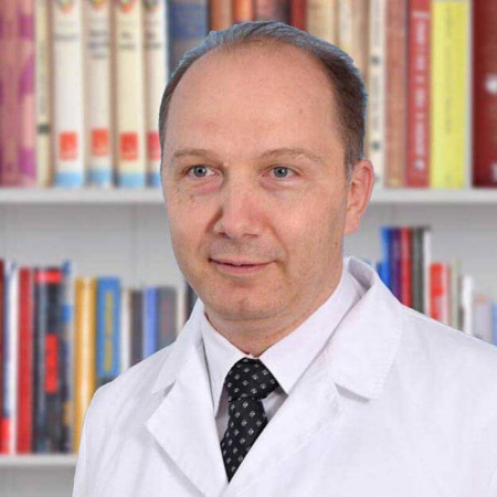 Dr Vojin Mihailović, Specijalista opšte hirurgije