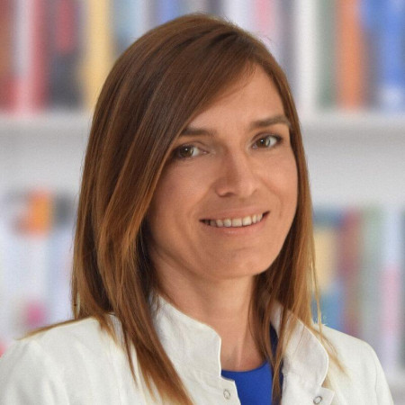 Dr Aleksandra Eger, Specijalista oftalmologije