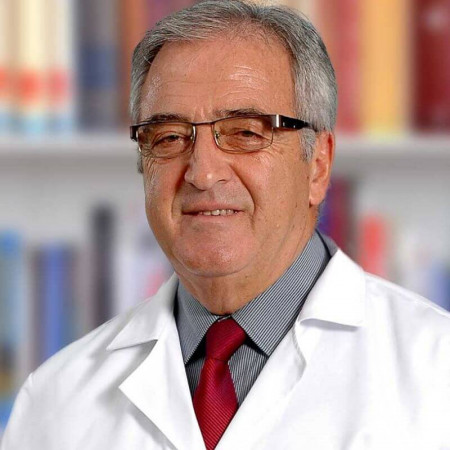 Prim. dr sci. med. Dragutin Tričković, Specijalista dečje hirurgije i urologije