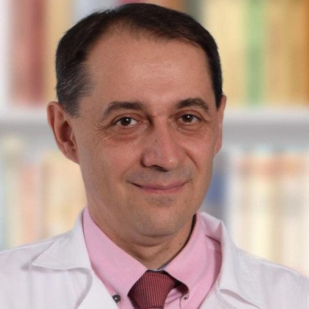 Spec. dr med. Radivoje Lazić, Specijalista urologije