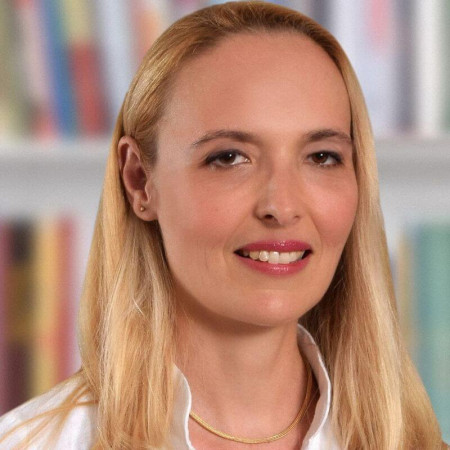 Mr sci. med. dr Tijana Dangubić, Specijalista interne medicine, endokrinolog