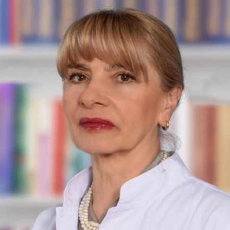 Prim. dr Mirjana Velimirović, Specijalista ginekologije i akušerstva