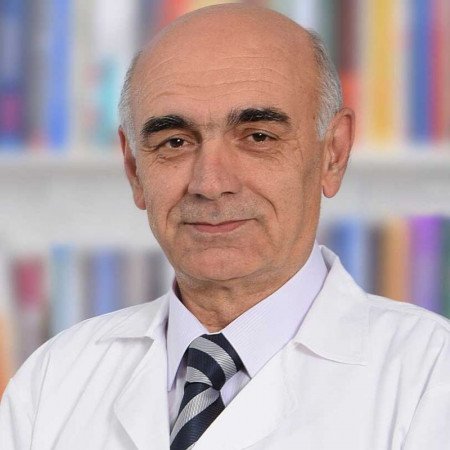 Mr sci. med. dr Milan Ćirković, Internista reumatolog