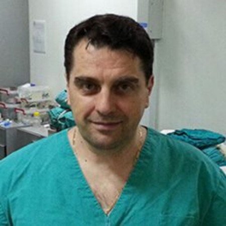 Dr Zdravko Petković, Specijalista plastične i rekonstruktivne hirurgije