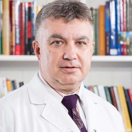 Dr Boban Krstić, Specijalista radiologije.