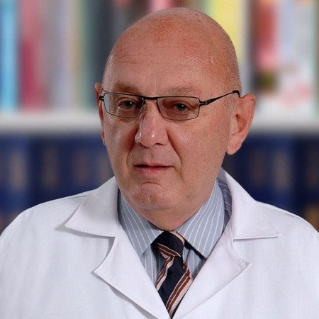 Dr Vladan Bajtajić, Specijalista neurohirurgije