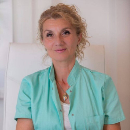 Mr sci. med. dr Gordana Pecić, Specijalista ginekologije i akušerstva