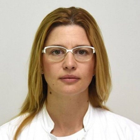 Spec. dr med. Barbara Damnjanović Pažin, Specijalista ginekologije i akušerstva