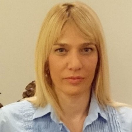 Dr Nada Milić Zarić, Specijalista oftalmologije