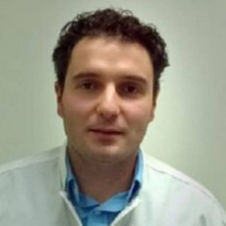 Dr Džihan Abazović, Specijalista urgentne medicine