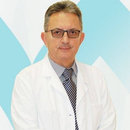 Prof. dr Siniša Avramović, Specijalista oftalmologije