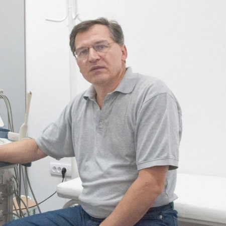 Dr mr sci. med. Slobodan Tomić - Specijalista interne medicine, kardiolog
