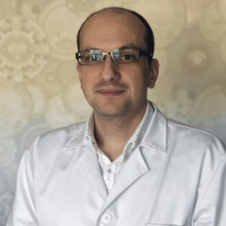 Dr sci. med. Dušan Ilić - Specijalista interne medicine
