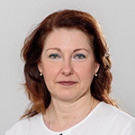 Ass. dr sci. med. Danica Sazdanić Velikić, Specijalista pneumoftiziologije, subspecijalista onkologije