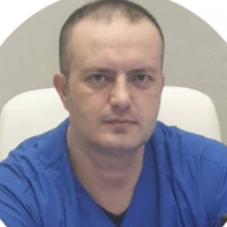 Spec. dr med. Milovan Krišulović, Specijalista ginekologije i akušerstva